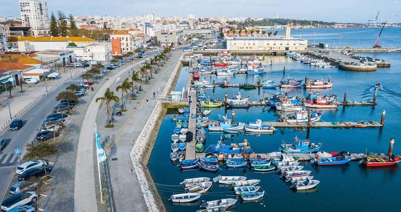 Apartamento Situado Na Zona Costeira Da Cidade Сетубал Экстерьер фото